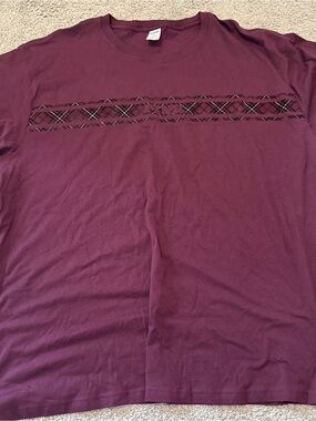Women’s Burgundy Crewneck T-Shirt with Plaid Trim